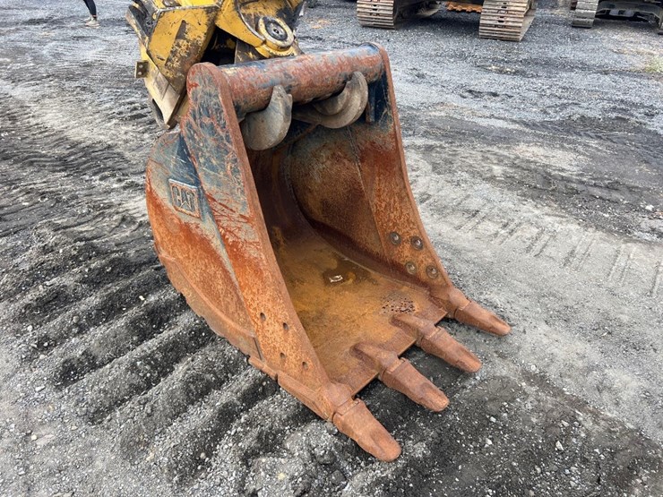 2017-caterpillar-m316f-image-21