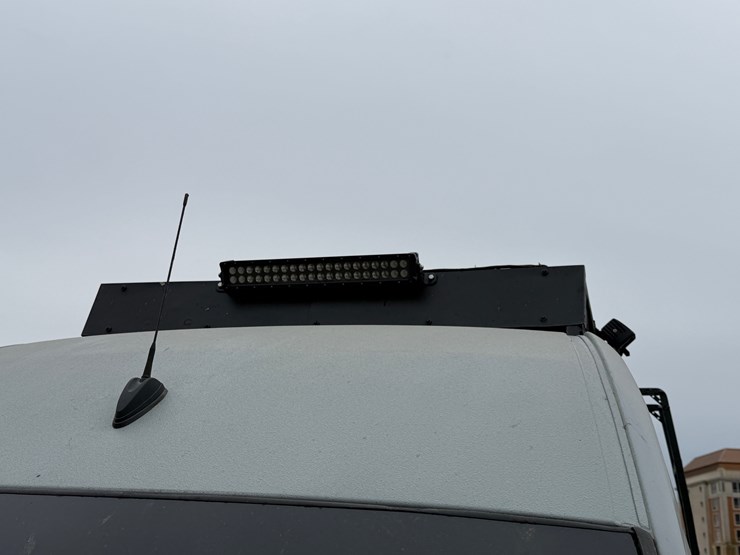 2008-freightliner-sprinter-2500-image-27