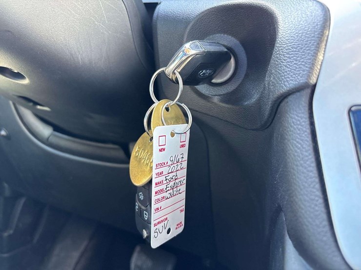 2022-ford-explorer-image-29