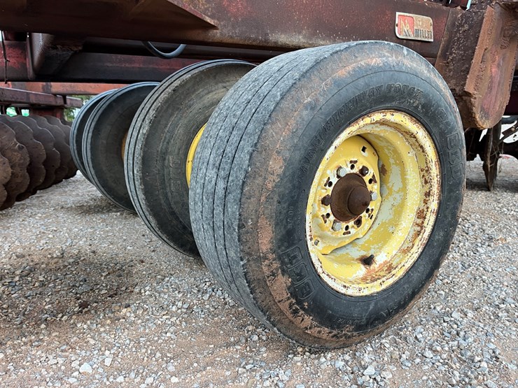 #t8059-•-miller-offset-image-8