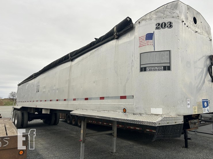 2002-vantage-39-ft-image-1