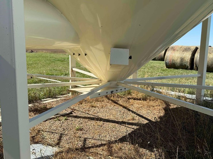 meridian-m1620-hopper-bin-image-4