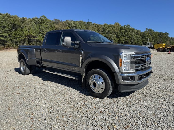 2023-ford-f450-xlt-image-7