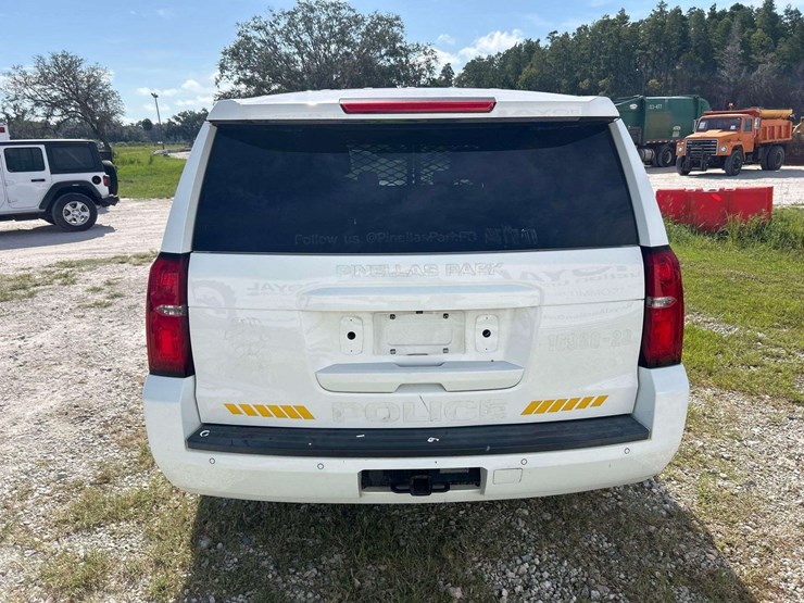2016-chevrolet-tahoe-image-22
