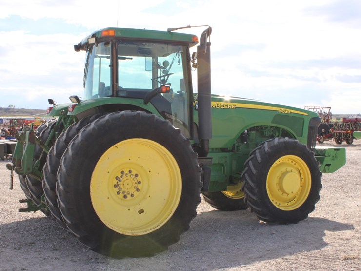 john-deere-8320-image-8