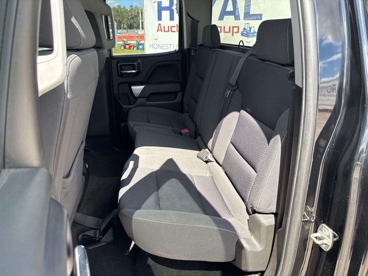 2018-chevrolet-silverado-1500-image-26