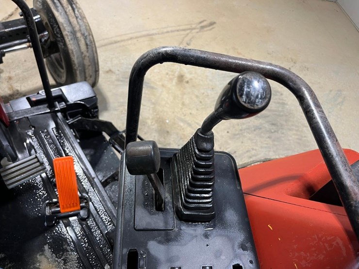 case-ih-5140-image-29