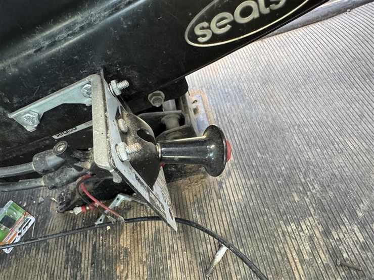 2005-peterbilt-387-image-40