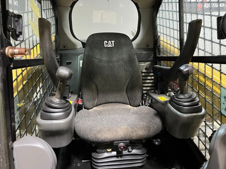 caterpillar-279d-image-22