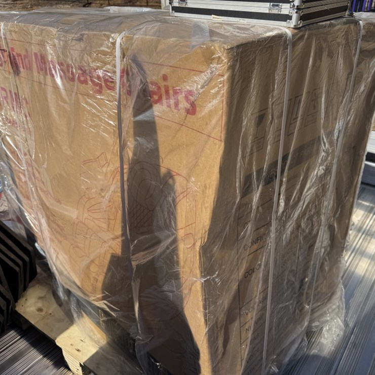 #4722 • Massage Chair