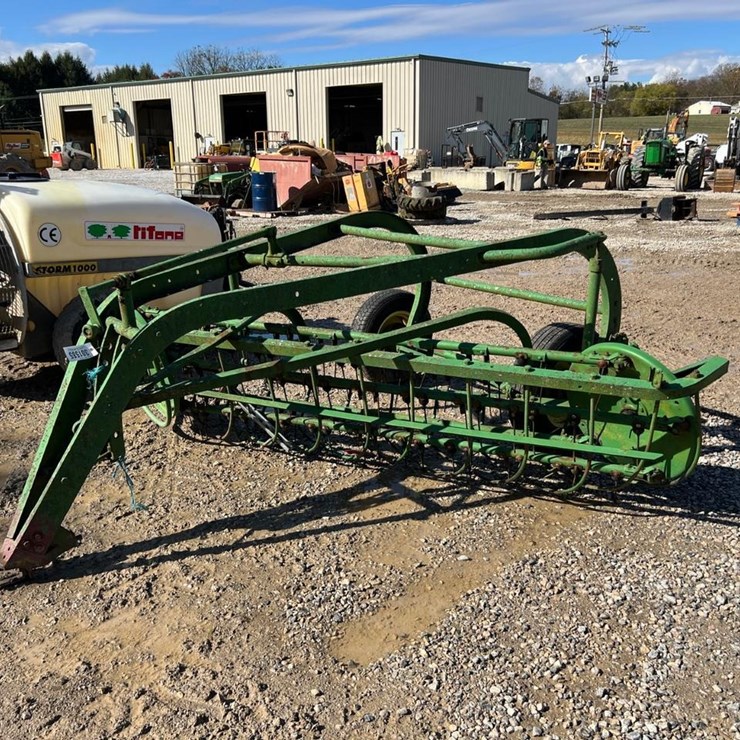 JOHN DEERE 894A