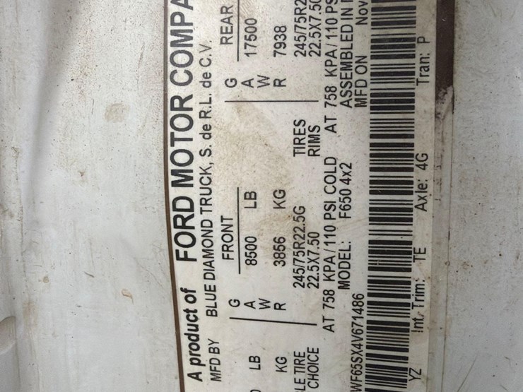 2004-ford-f650-image-13