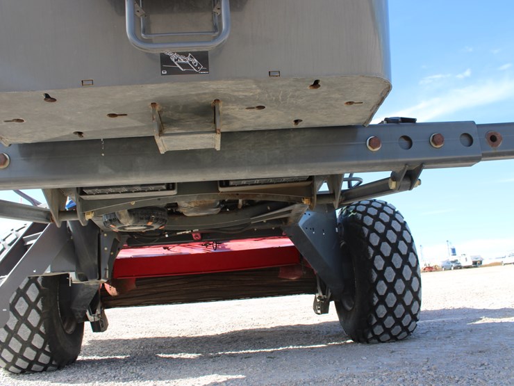 #2065-•-#2065---mf-hesston-wr-9770-swather-image-79