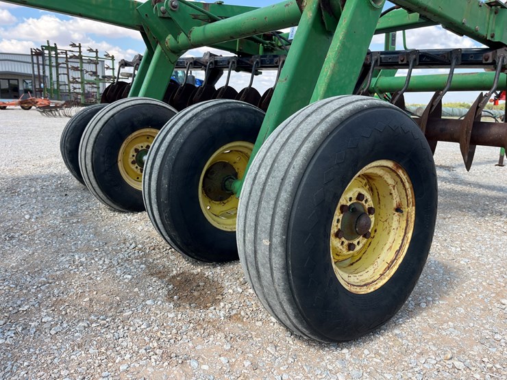 john-deere-355-image-7