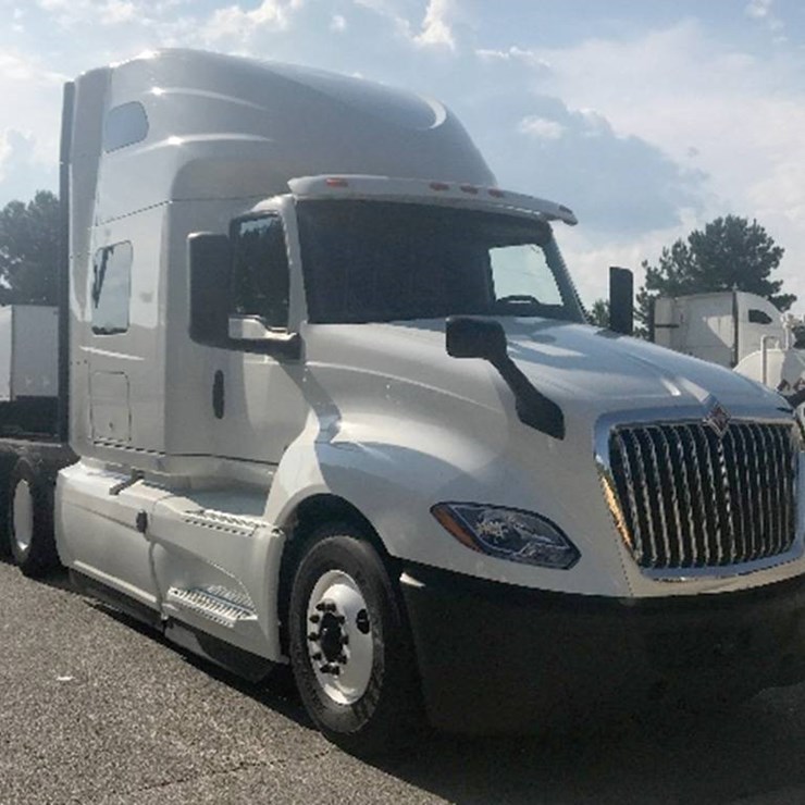 2020 INTERNATIONAL LT