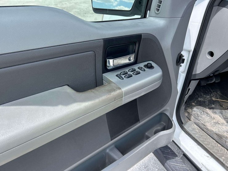 2005-ford-f150-image-11