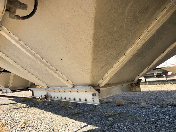 2011-merritt-42-image-29