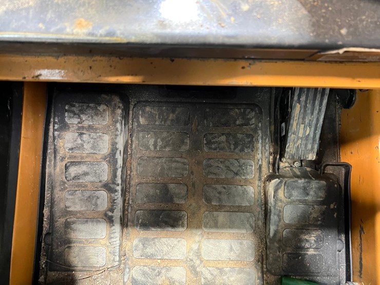 2021-case-tv620b-image-34