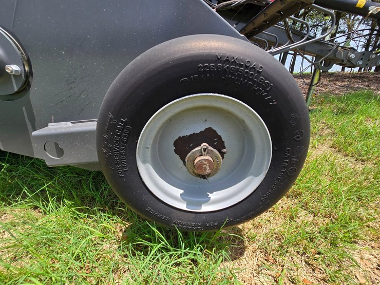 2020-massey-ferguson-1840-image-28