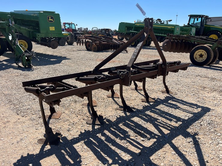 #t15171-•-ferguson-field-chisel-image-3