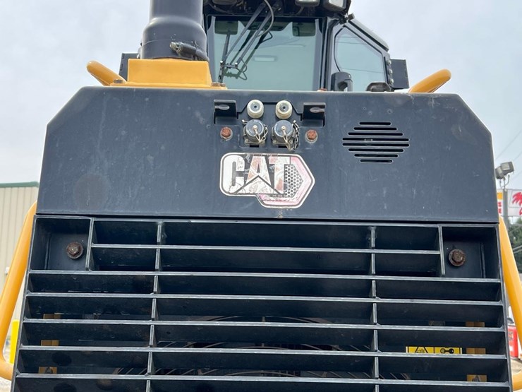 2021-caterpillar-d4-image-11