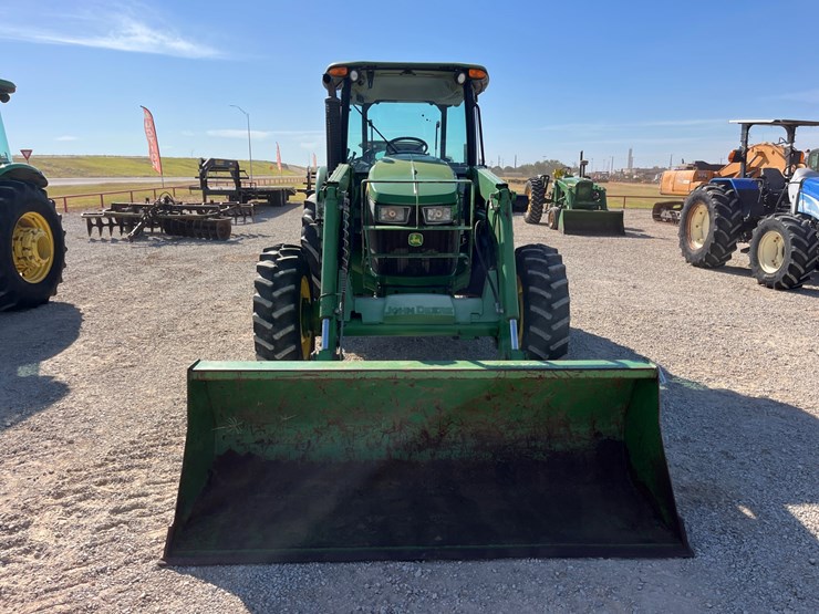 2016-john-deere-5100e-image-5