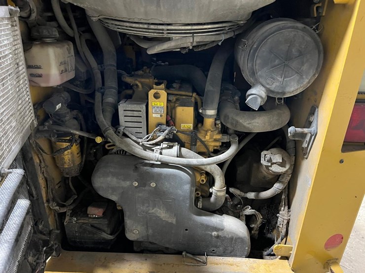 2022-caterpillar-289d3-image-17