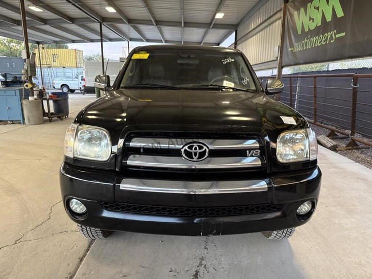 2006-toyota-tundra-sr5-image-3