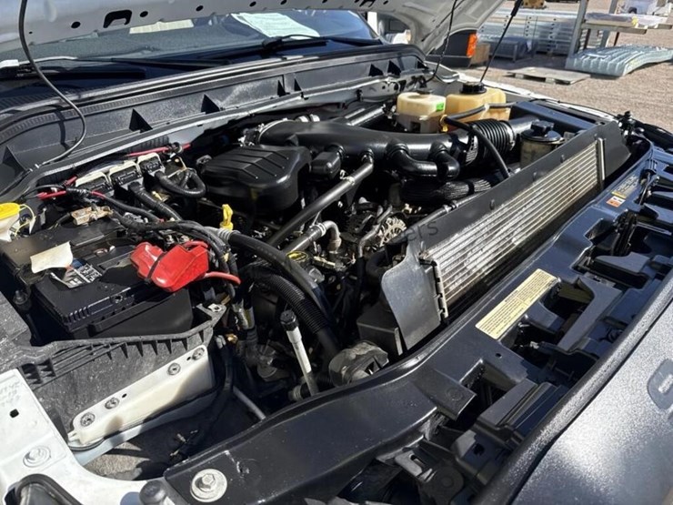 2016-ford-f550-image-14