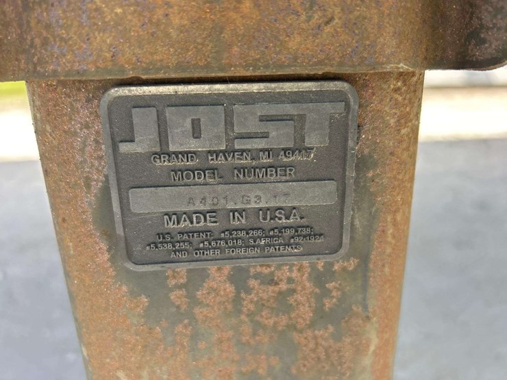 2009-utility-van-image-11