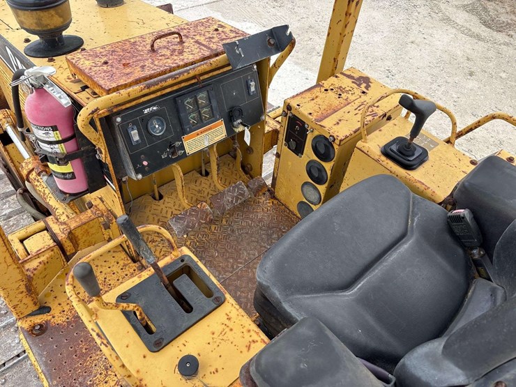 caterpillar-d3c-lgp-image-25