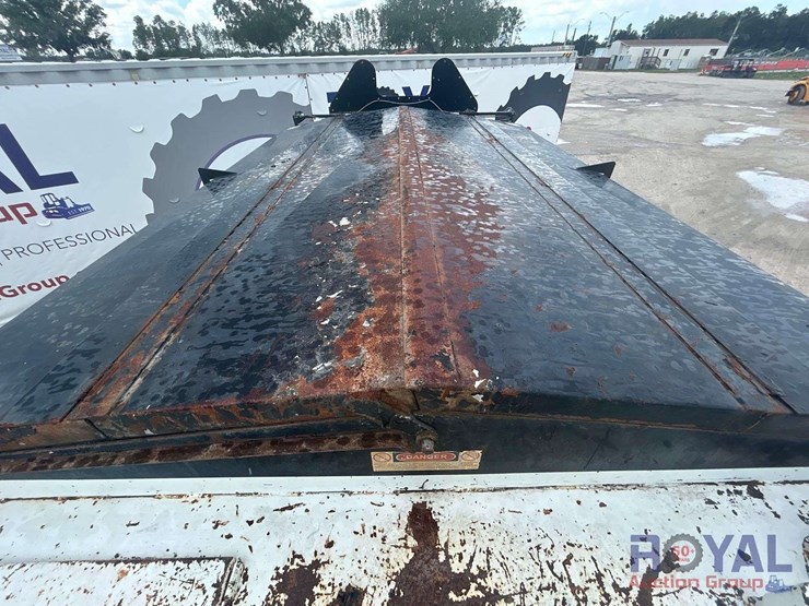 2012-freightliner-m2-106-asphalt-pothole-patcher-truck-image-41