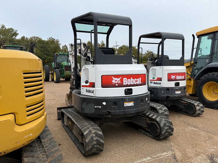 2013-bobcat-e35-image-6