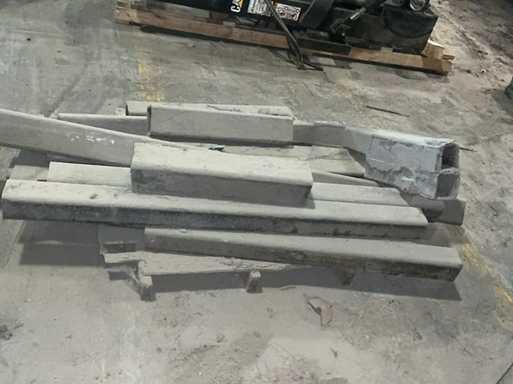 #160-•-square-steel-tubing-image-3