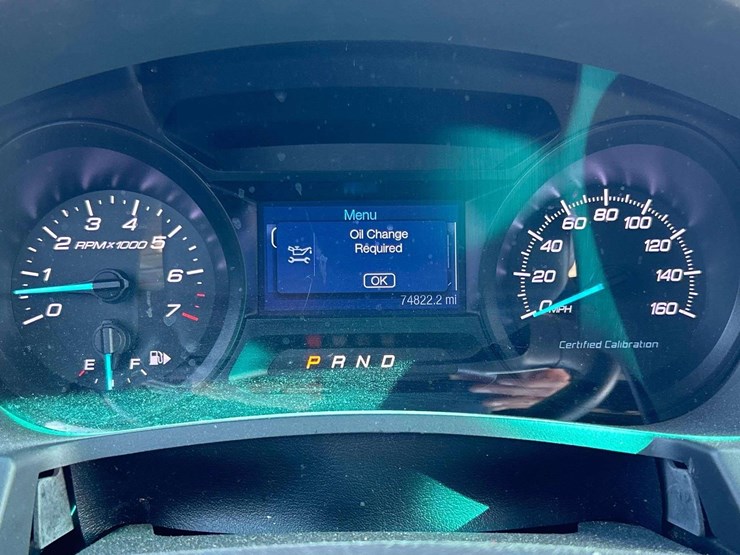 2015-ford-explorer-image-17