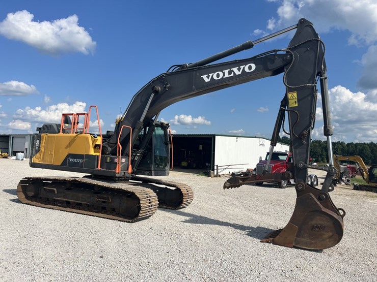 2020-volvo-ec200el-image-4