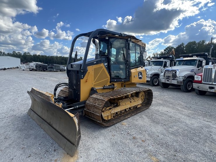 2024-deere-650-lgp-image-1