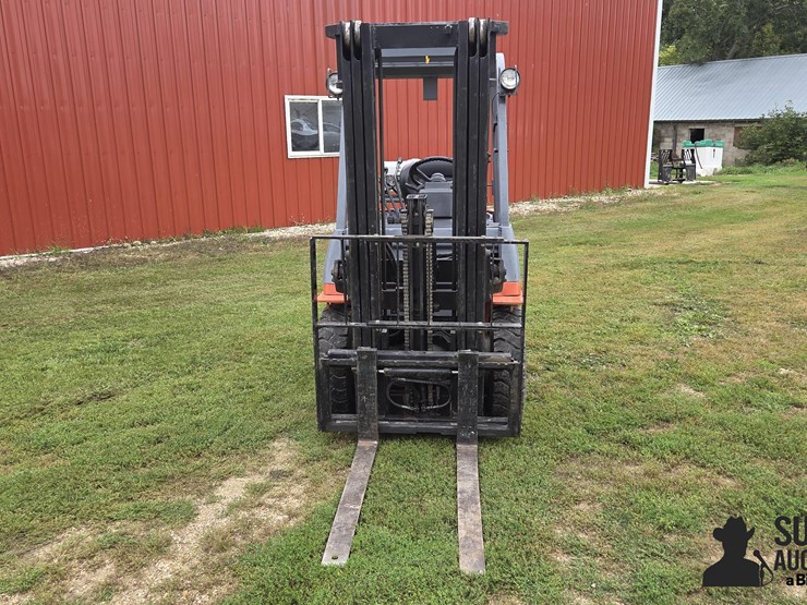 toyota-7fgu25-image-2