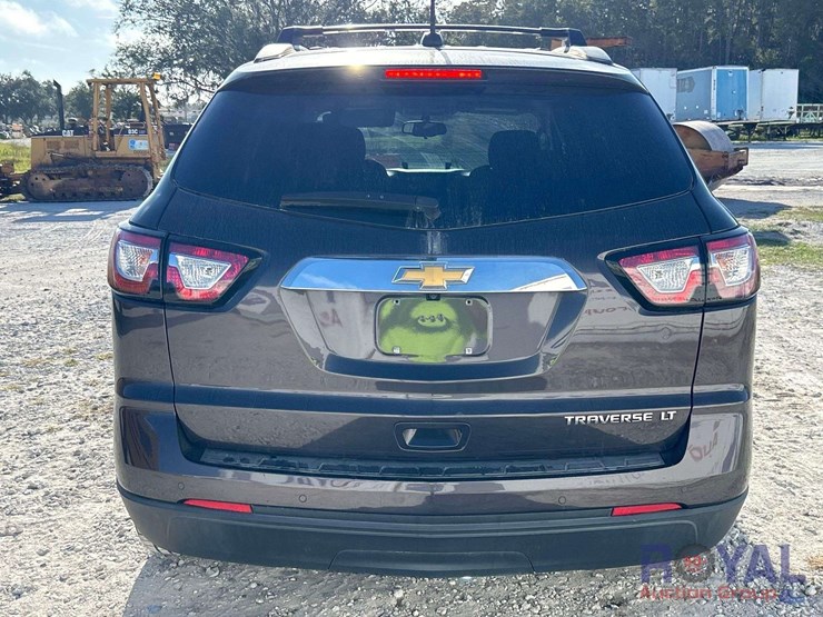 2016-chevrolet-traverse-image-28