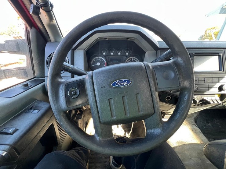 2012-ford-f350-image-25