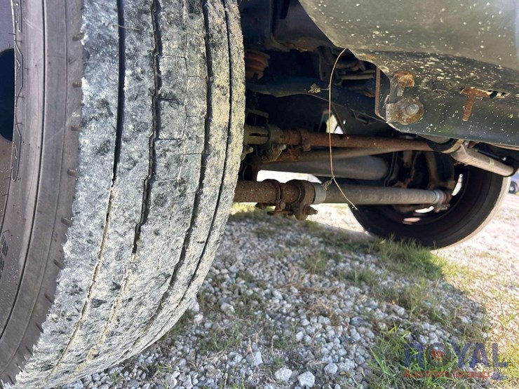 2016-ford-f550-image-35