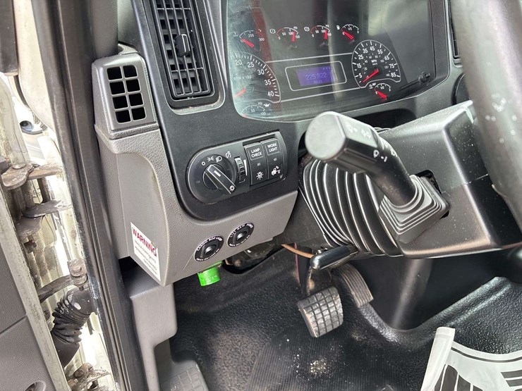 2020-international-mv607-16ft-morgan-dump-truck-image-33