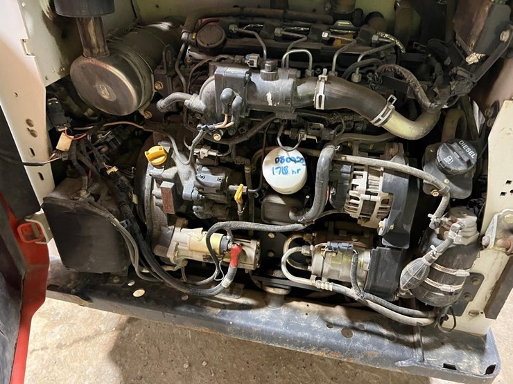 bobcat-s740-image-14