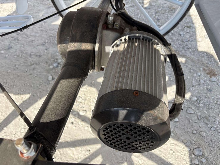 2025-spirit-carriage-cart-image-18