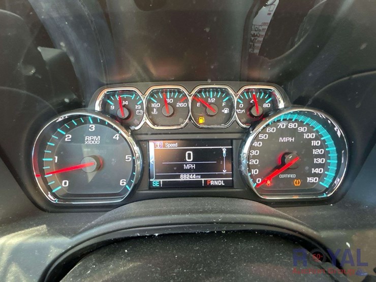 2018-chevrolet-tahoe-image-16