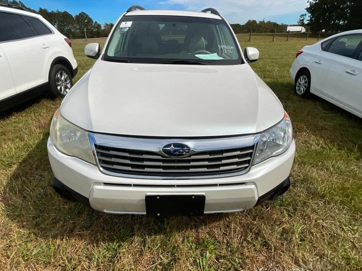 2010-subaru-forester-image-2