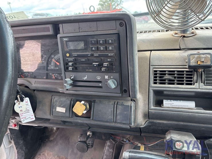 1999-gmc-c7500-mason-dump-truck-image-23