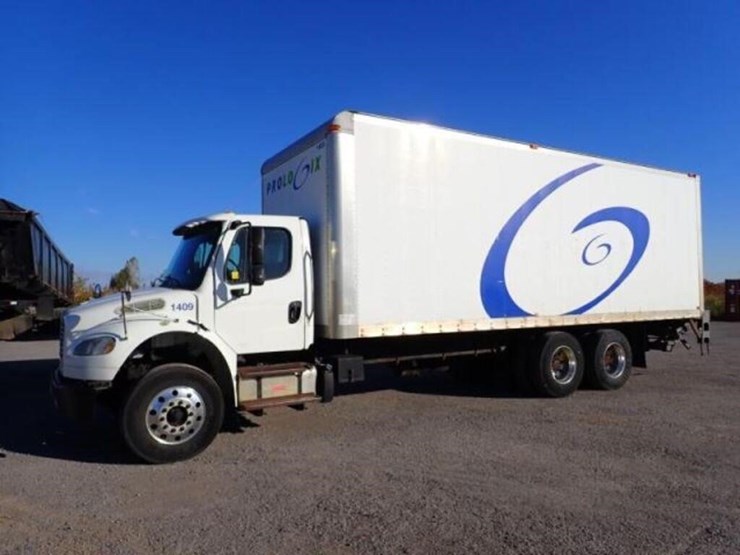 2014-freightliner-business-class-m2-106-image-1