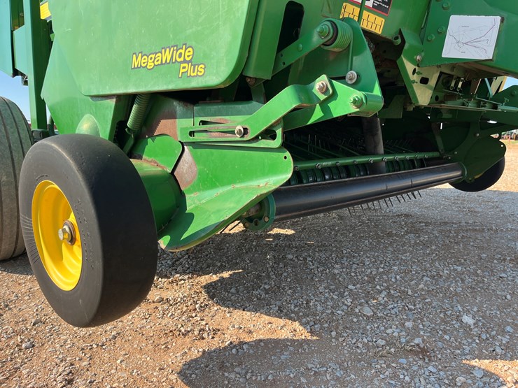 2007-john-deere-568-image-7