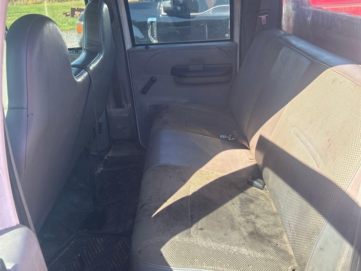 2006-ford-f350-xl-image-26